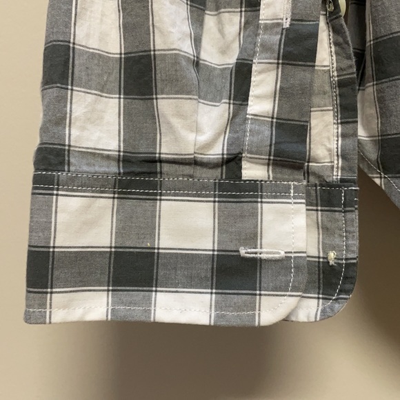4/$24🦩 NWOT Merona Men’s Button Down Shirt - Picture 4 of 7